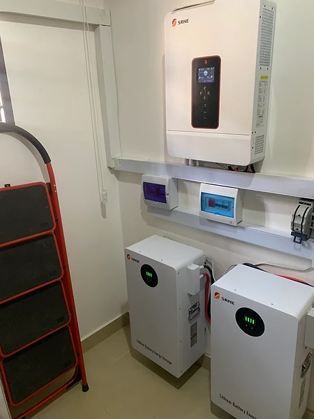 10kW SRNE || 20kwh SRNE Battery || 18 pcs of 585 Jinko solar panels