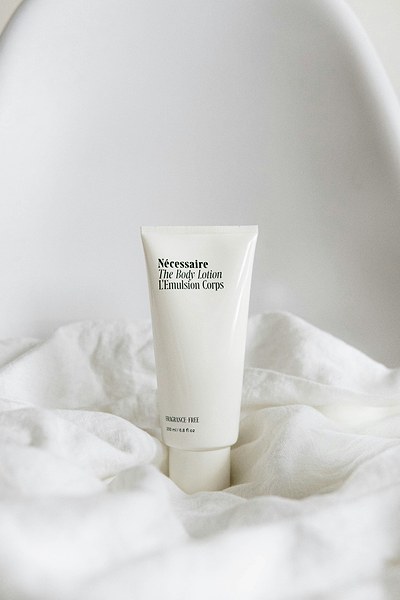 Radiant Glow Face Serum 2