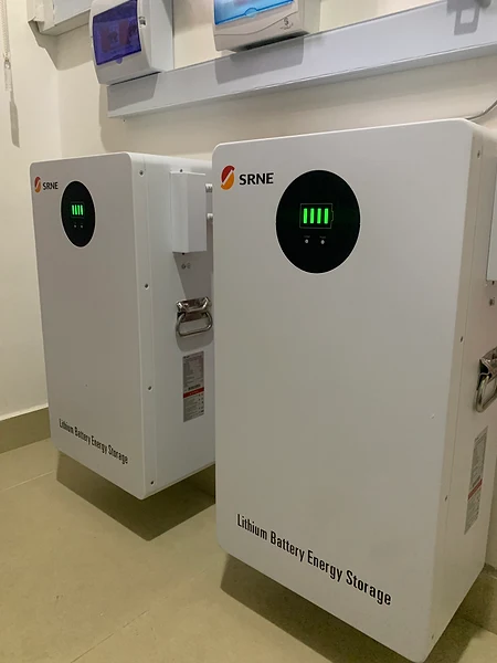 10kW SRNE || 20kwh SRNE Battery || 18 pcs of 585 Jinko solar panels 2