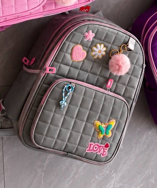 Quality classy girlie aesthetic school bag with small stationery