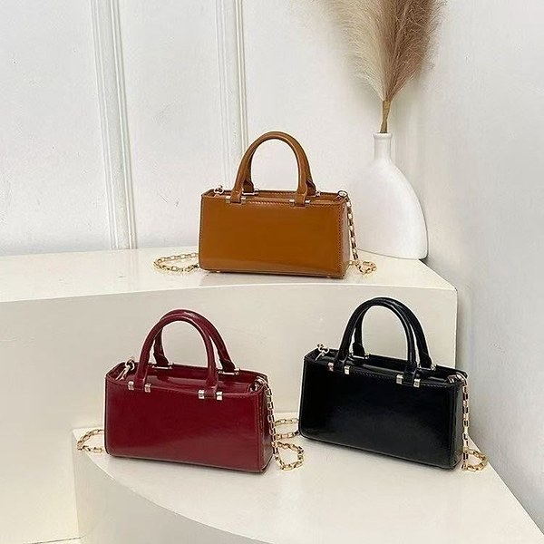 patent leather handbags