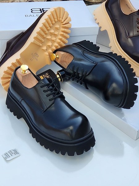 Balenciaga Sergeant chunky-sole black leather derby shoes