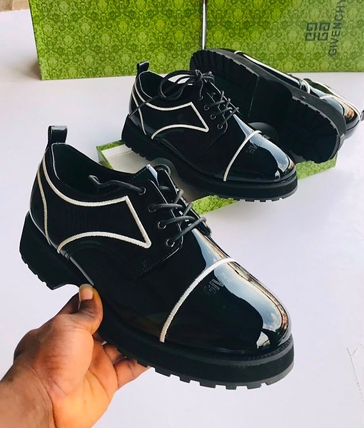 Black Givenchy-branded corporate lace-up shoes 2