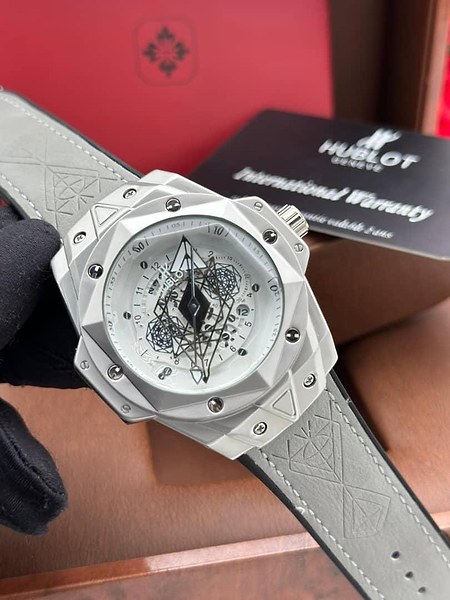 Hublot Big Bang Sang Bleu II King 2