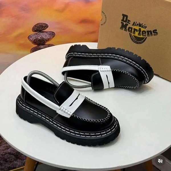 ORIGINAL DR MARTENS TRANSPARENT SOLE