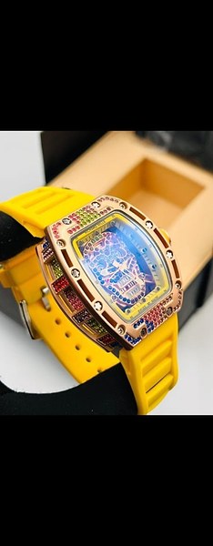 YELLOW FINE BOYS AND SWEET GIRLS CLASSIC RUGGED MARIN SAILORS WRISTWATCH