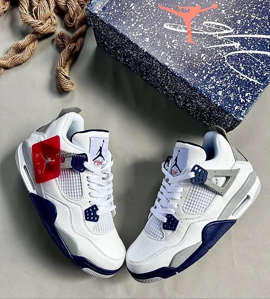 Sneakers 3